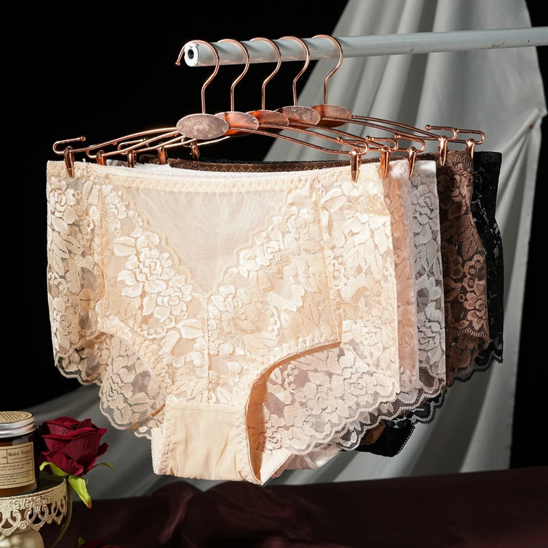 Culotte taille haute en dentelle avec transparence et effet ventre plat MajesticLace"